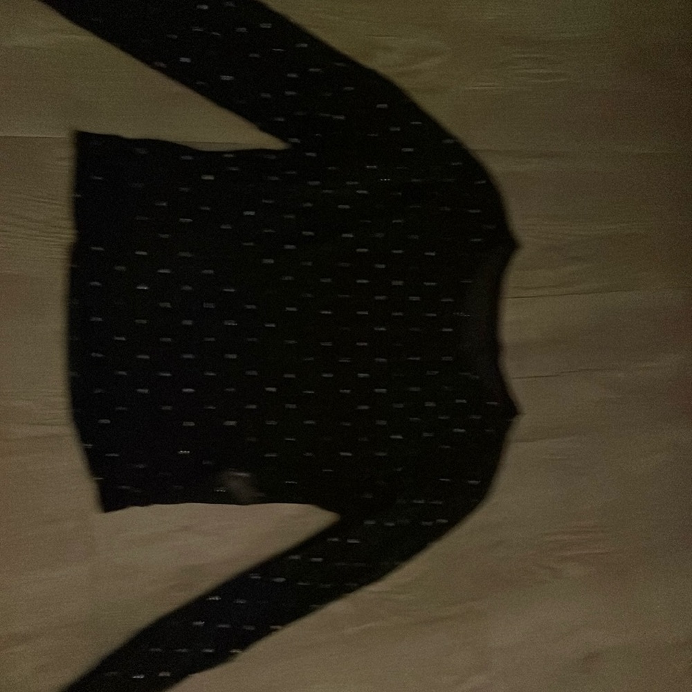 Cute black sparkly top